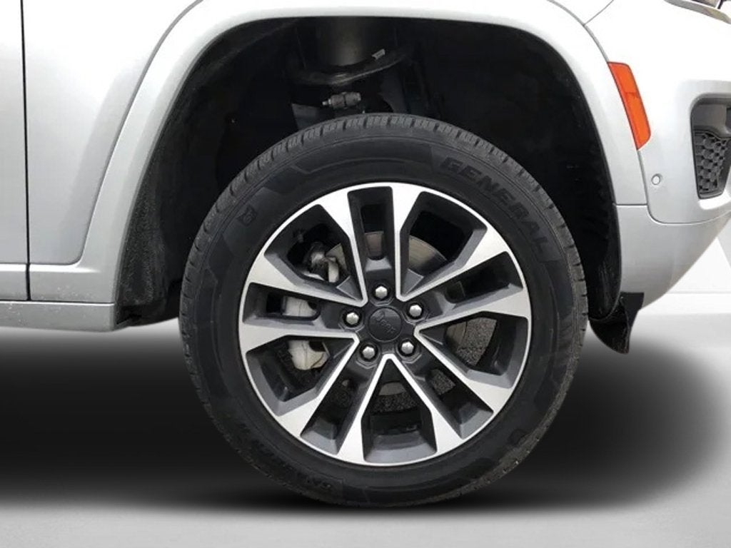 2022 Jeep Grand Cherokee Overland