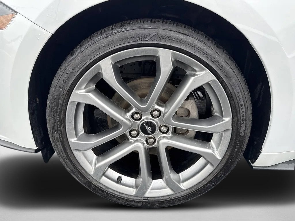 2022 Ford Mustang EcoBoost