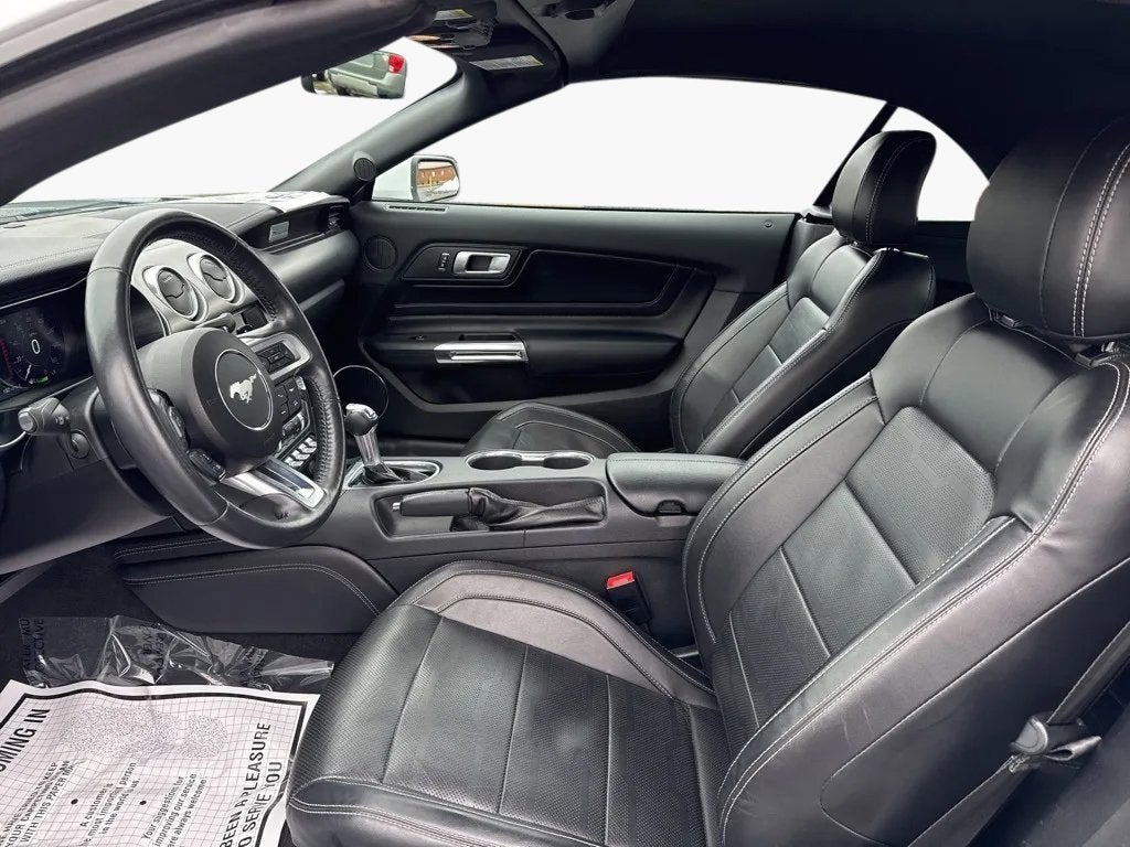 2022 Ford Mustang EcoBoost