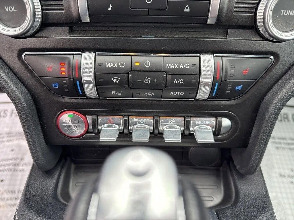 2022 Ford Mustang EcoBoost