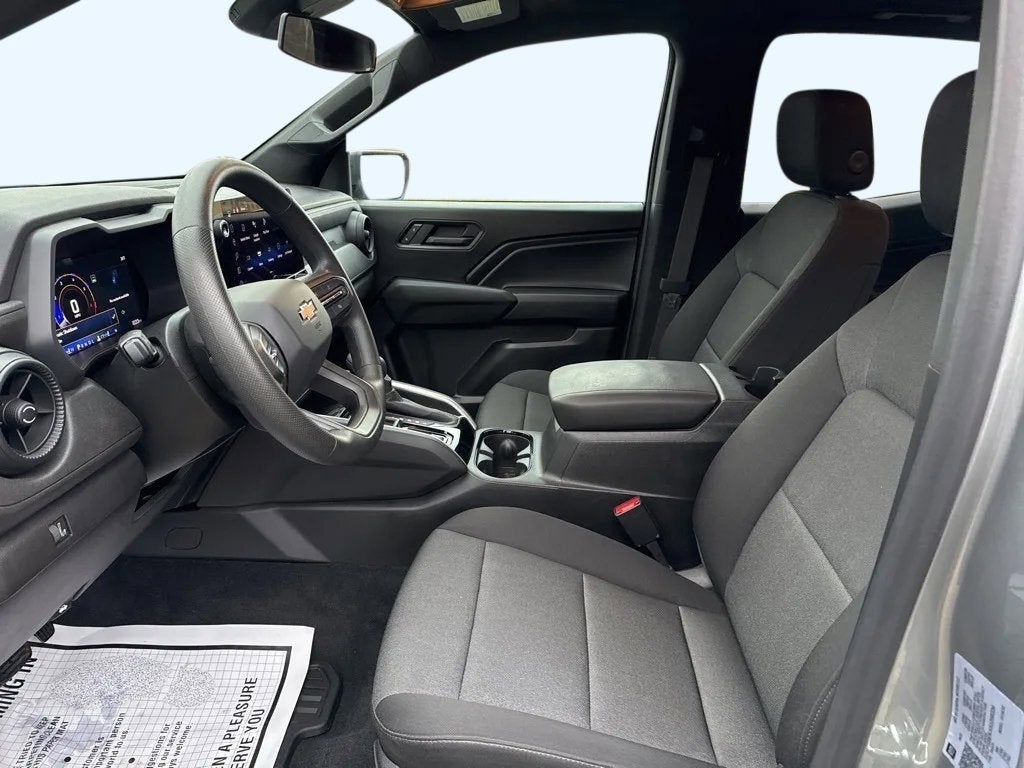 2025 Chevrolet Colorado WT/LT