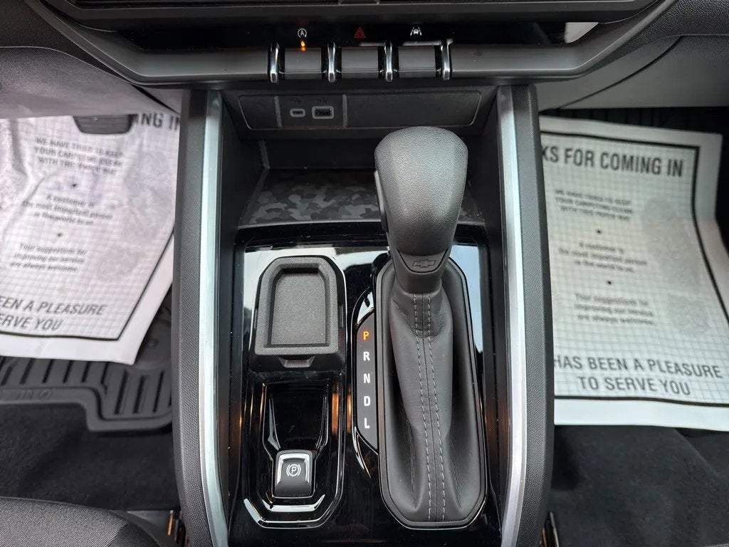 2025 Chevrolet Colorado WT/LT