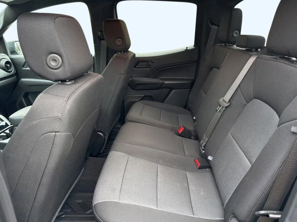 2025 Chevrolet Colorado WT/LT