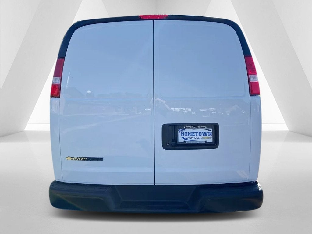 2025 Chevrolet Express Cargo 2500 WT