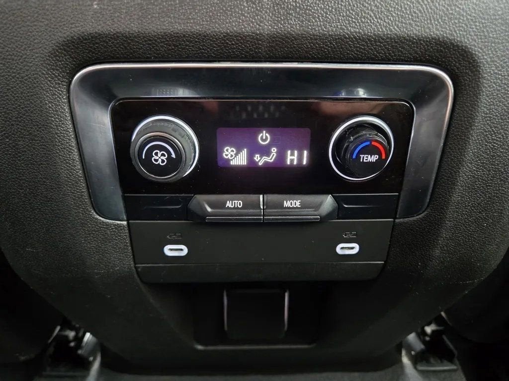 2021 Chevrolet Suburban LS