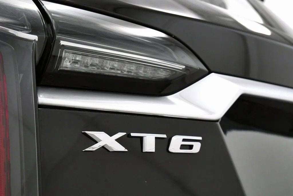 2023 Cadillac XT6 Sport