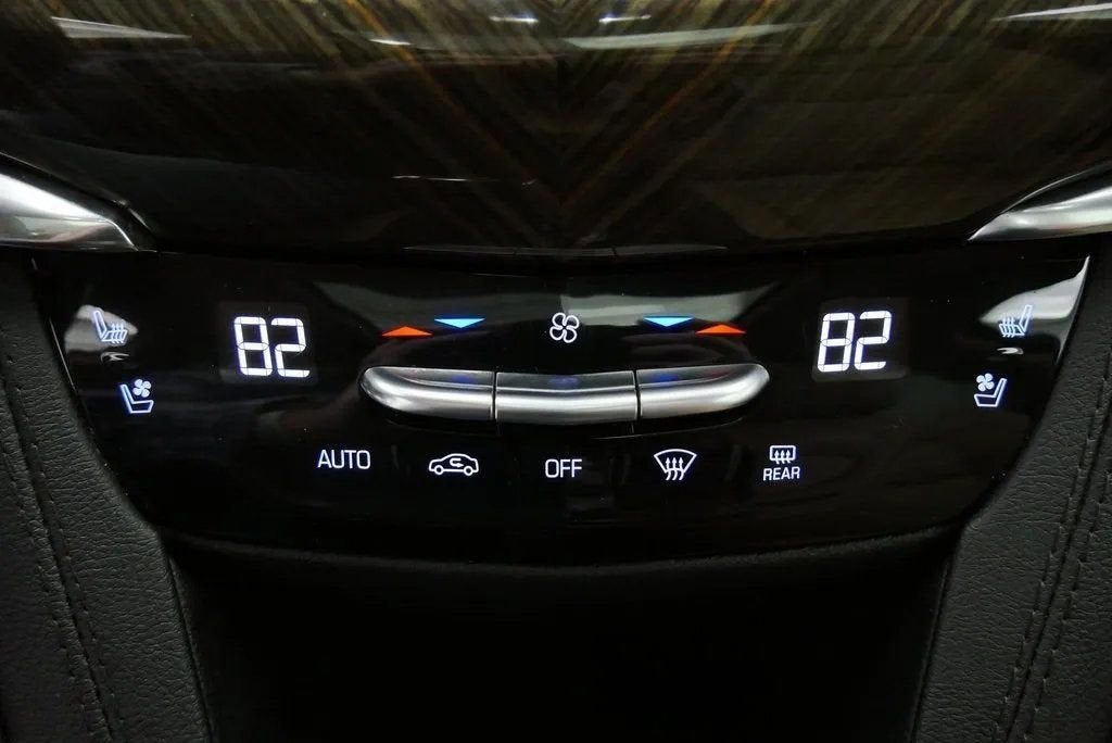 2023 Cadillac XT6 Sport