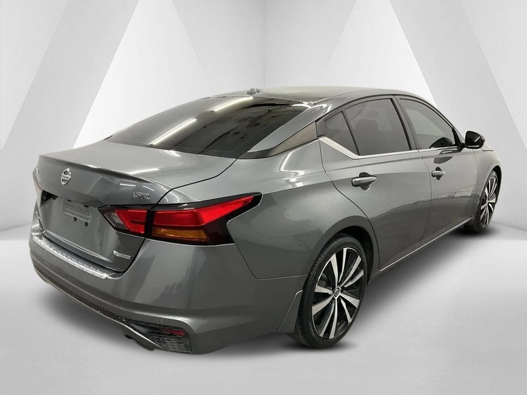 2021 Nissan Altima 2.0 SR