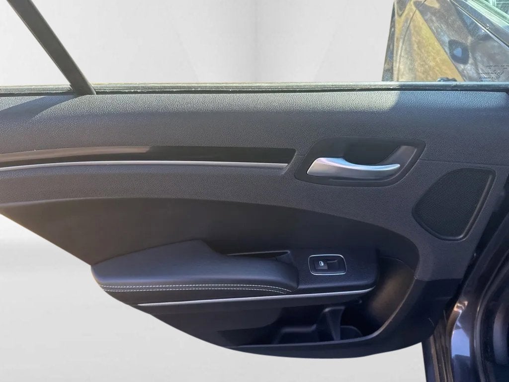 2023 Chrysler 300 300S