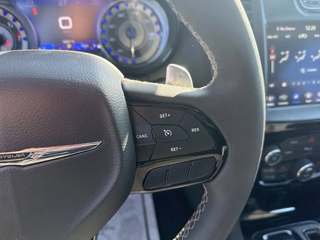 2023 Chrysler 300 300S