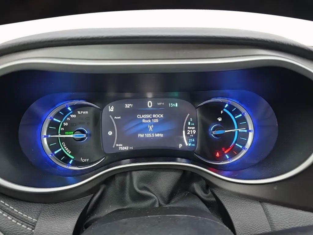 2024 Chrysler Pacifica Hybrid Select