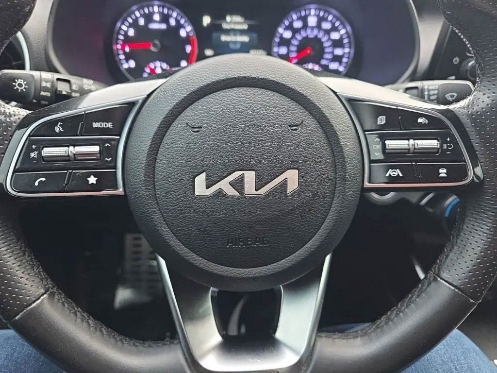 2022 Kia Forte GT-Line