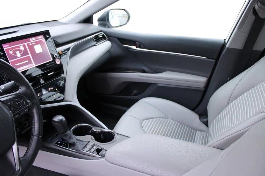 2023 Toyota Camry Hybrid SE