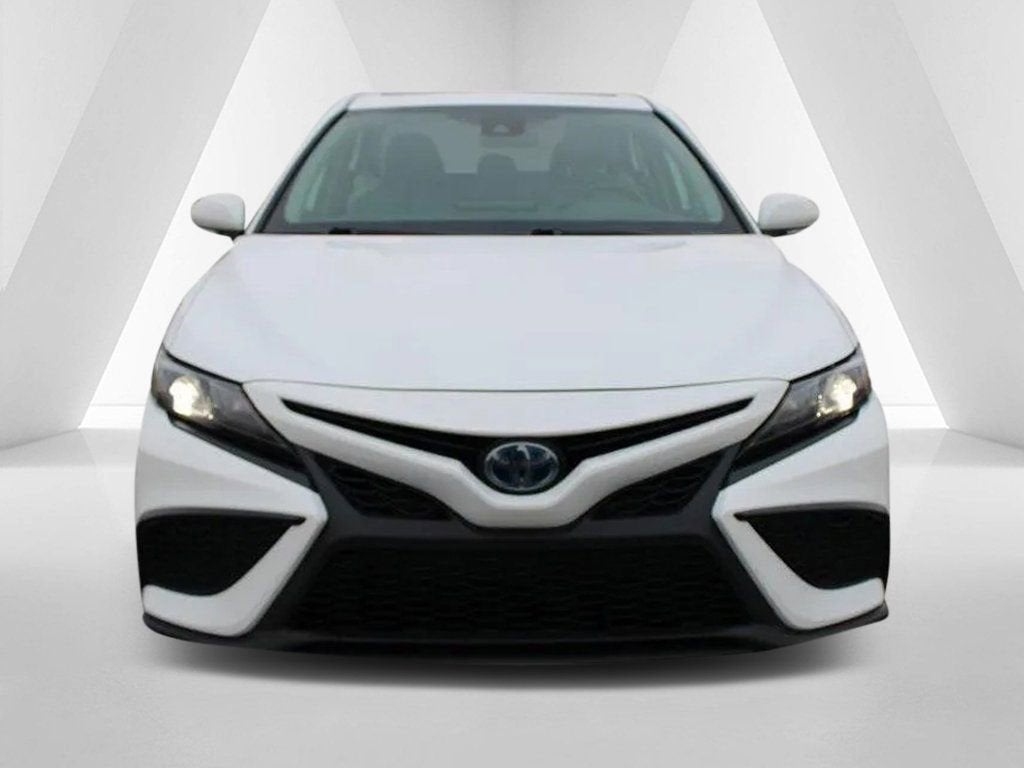 2023 Toyota Camry Hybrid SE