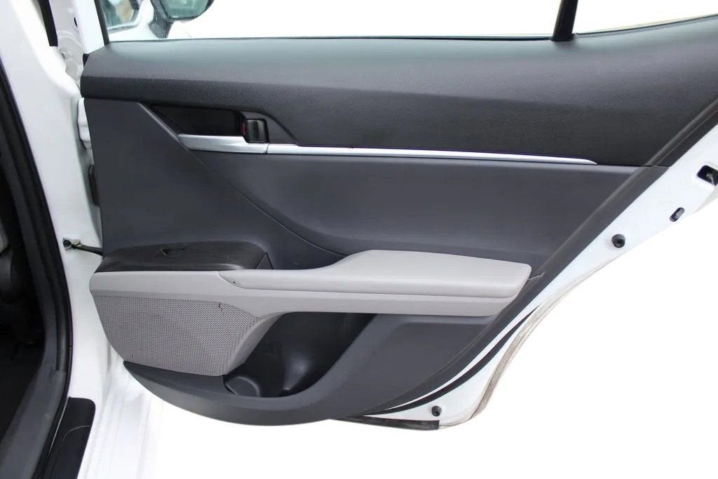 2023 Toyota Camry Hybrid SE