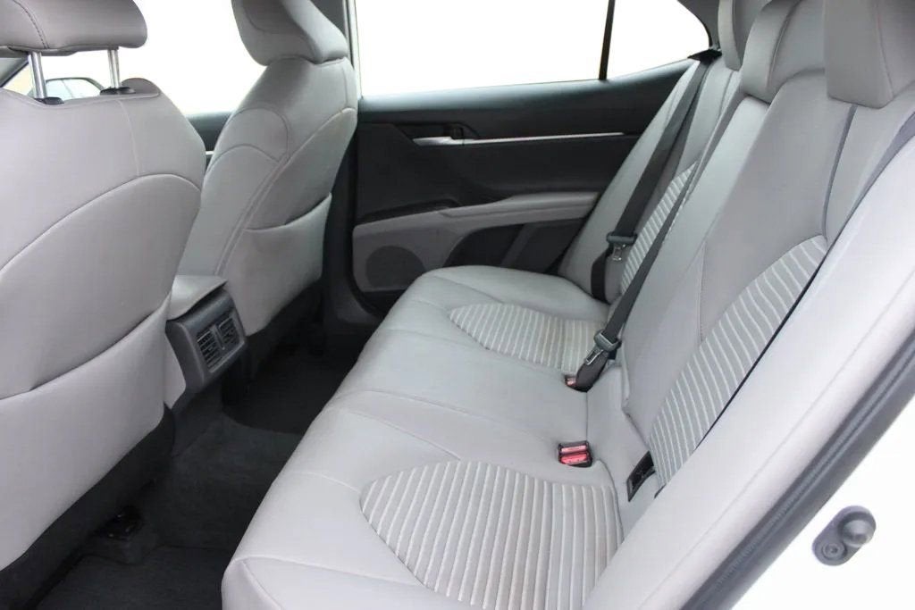 2023 Toyota Camry Hybrid SE