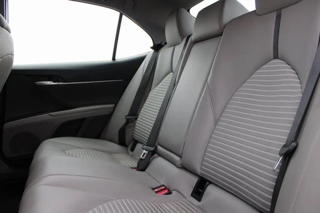 2023 Toyota Camry Hybrid SE