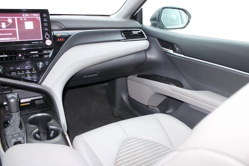 2023 Toyota Camry Hybrid SE