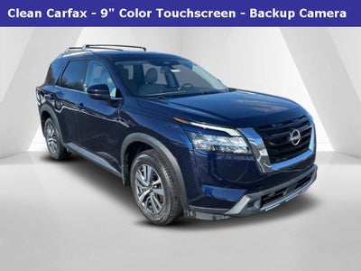 2023 Nissan Pathfinder SL