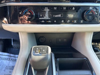 2023 Nissan Pathfinder SL