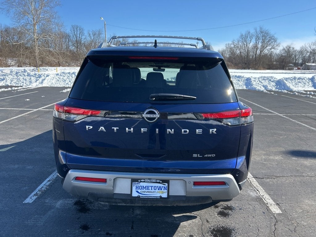 2023 Nissan Pathfinder SL