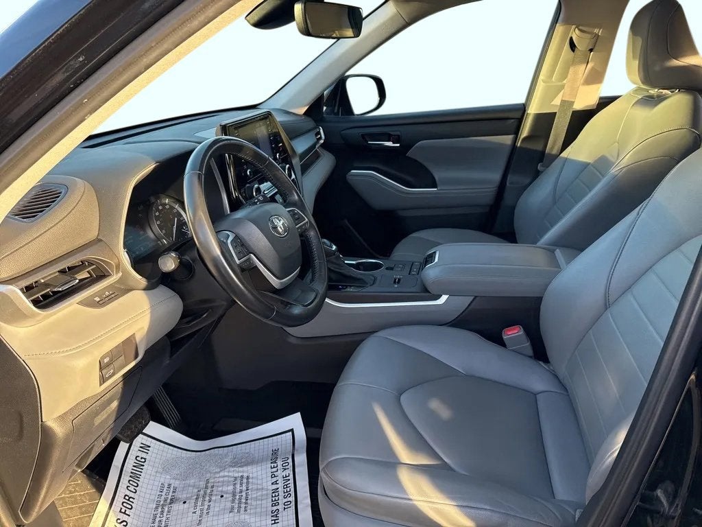 2022 Toyota Highlander XLE