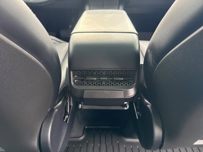 2024 Tesla Model Y Base