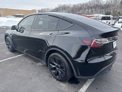2024 Tesla Model Y Base