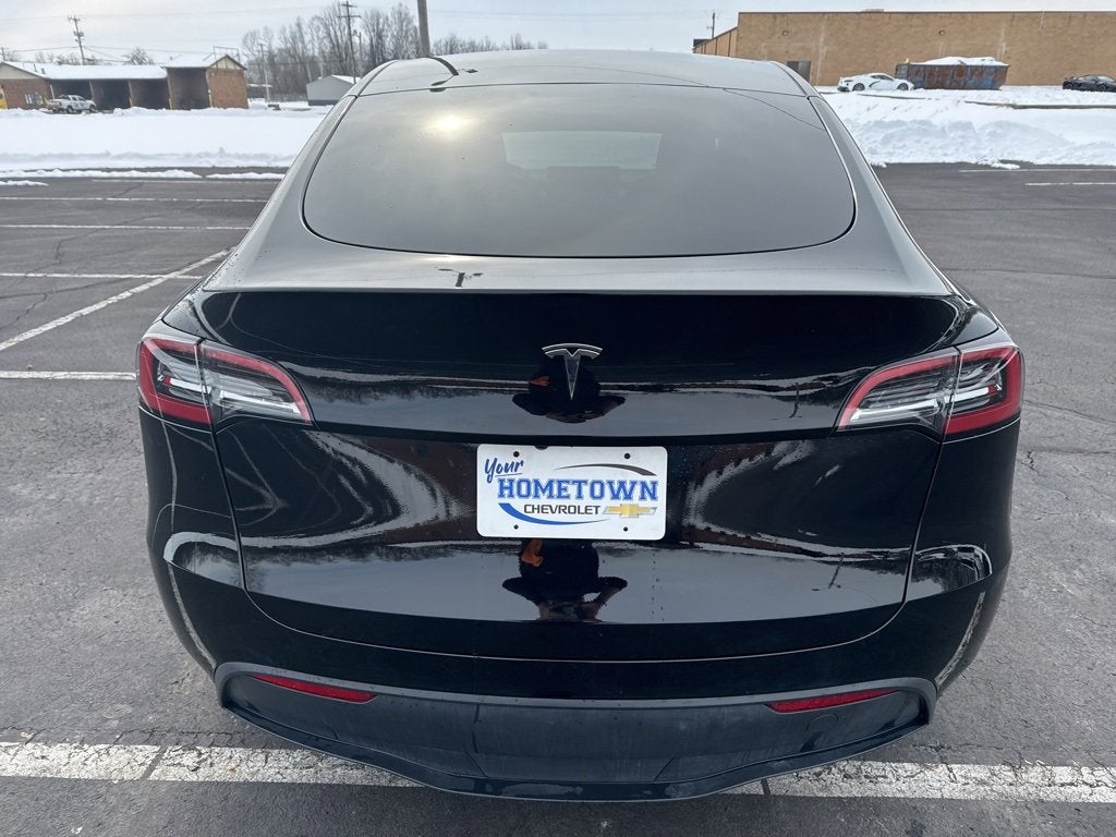 2024 Tesla Model Y Base
