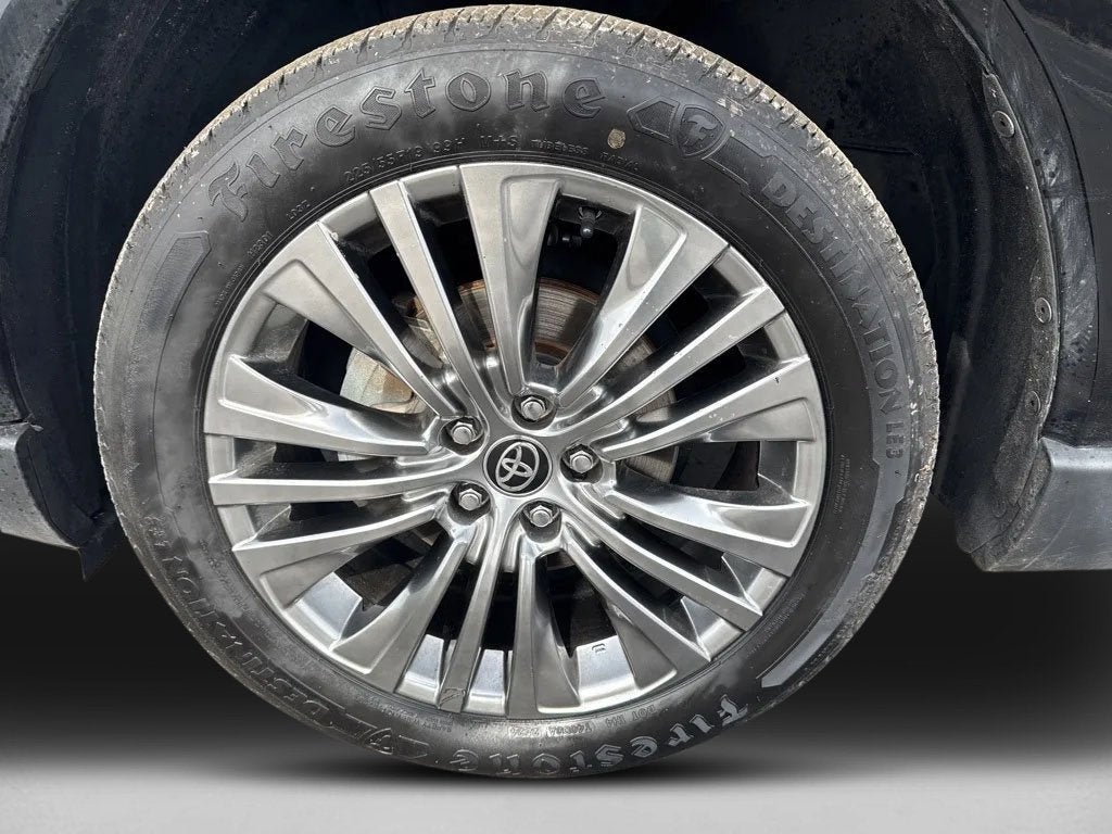 2022 Toyota Venza LE