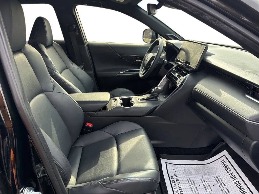 2022 Toyota Venza LE