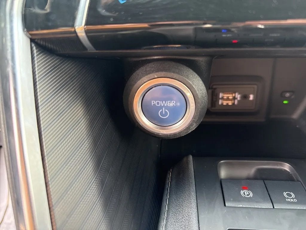 2022 Toyota Venza LE