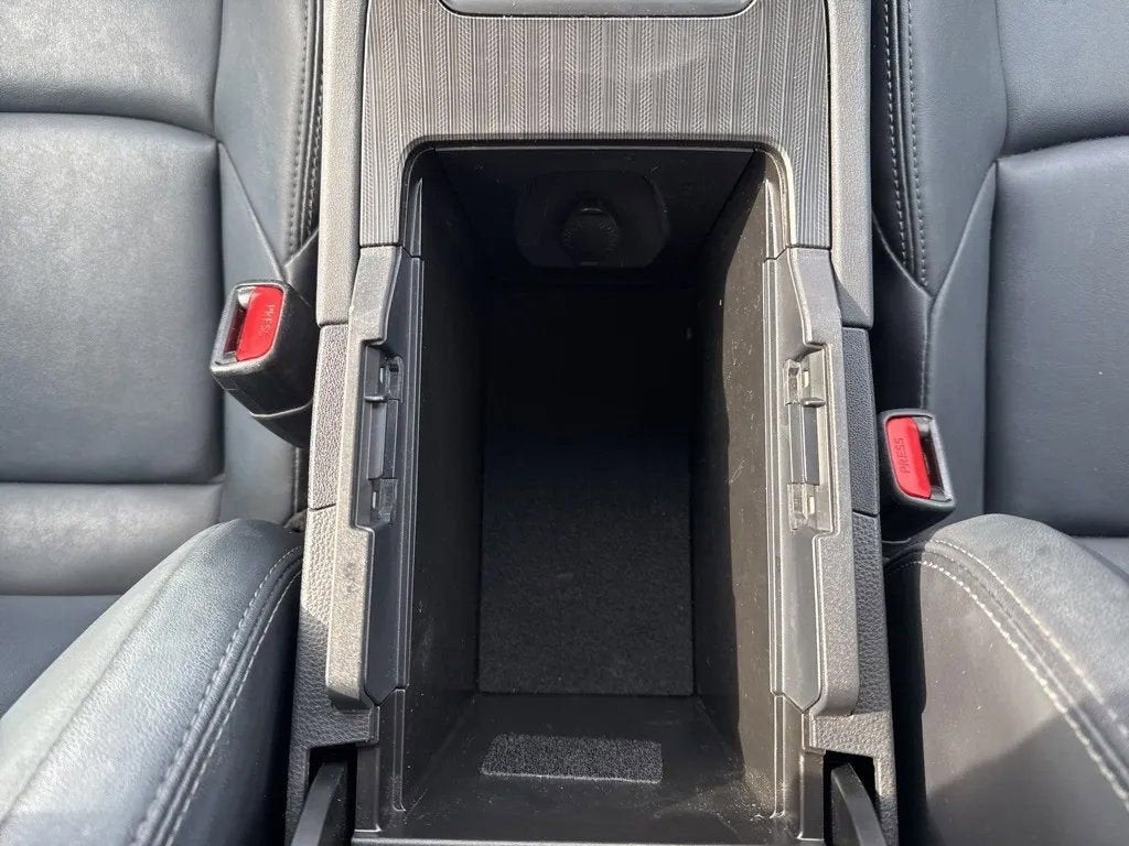 2022 Toyota Venza LE